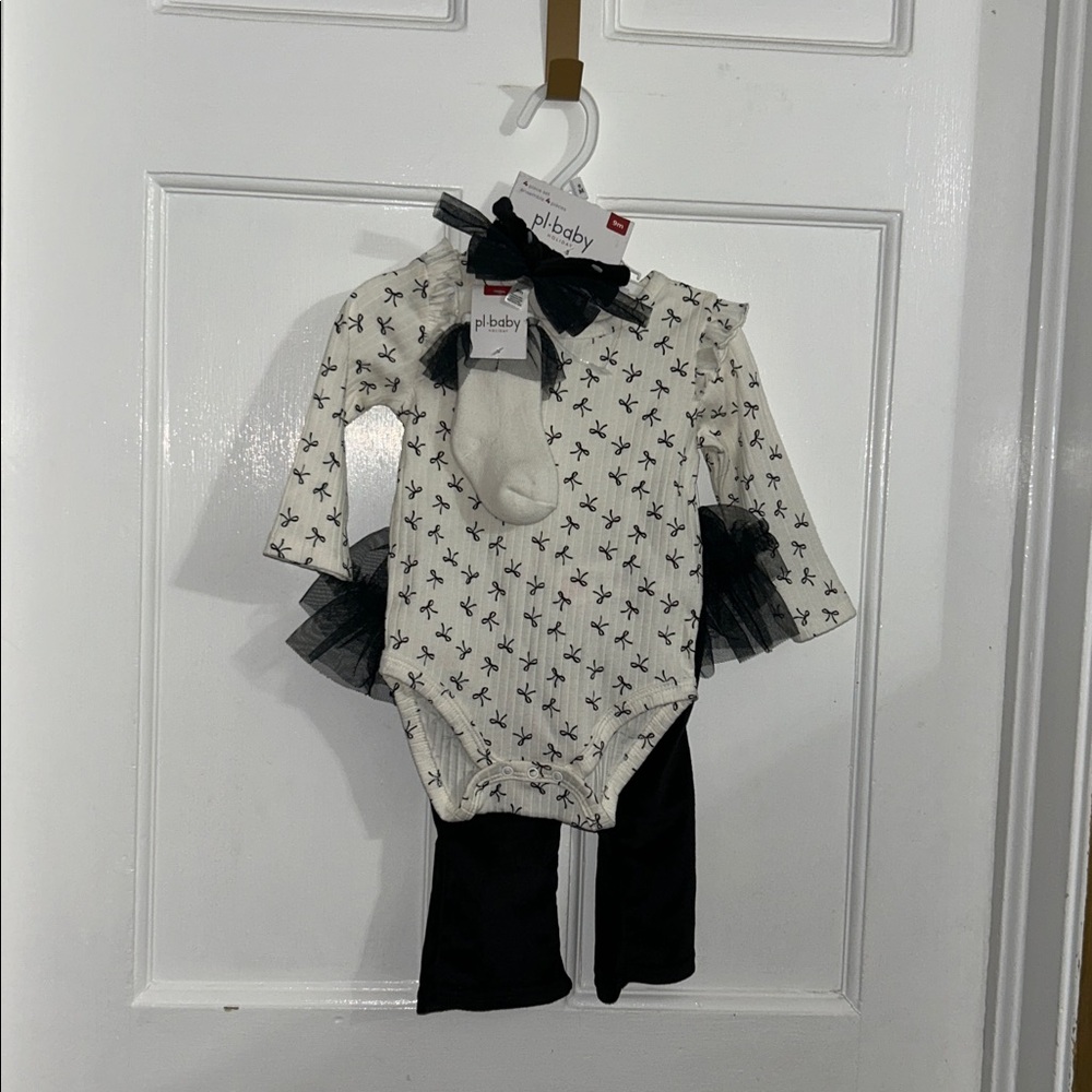 Kids Matching Set with Bow Print and Black Tulle